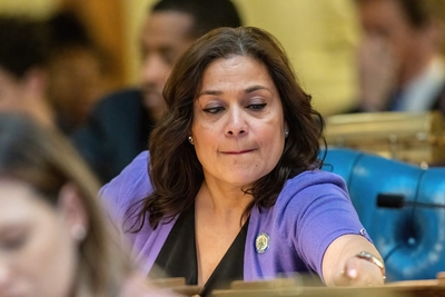 Lawmakers advance package of bills to protect domestic violence victims