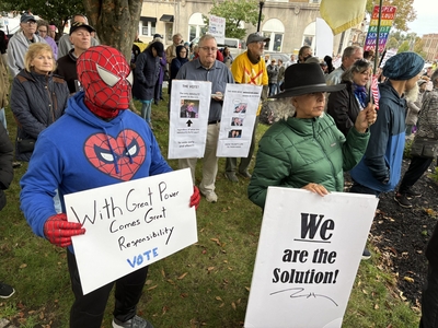 No Kings rally brings early voting message in the Philly suburbs