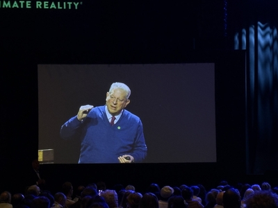 Al Gore talks renewable energy, data centers and climate crisis at Tennessee conference