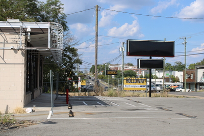Payday lender Advance Financial closes several dozen Tennessee stores