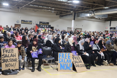 Community members call for the release of Salah Sarsour. (Photo by Isiah Holmes/Wisconsin Examiner)