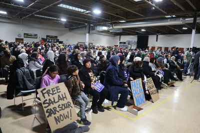 Community members call for the release of Salah Sarsour. (Photo by Isiah Holmes/Wisconsin Examiner)
