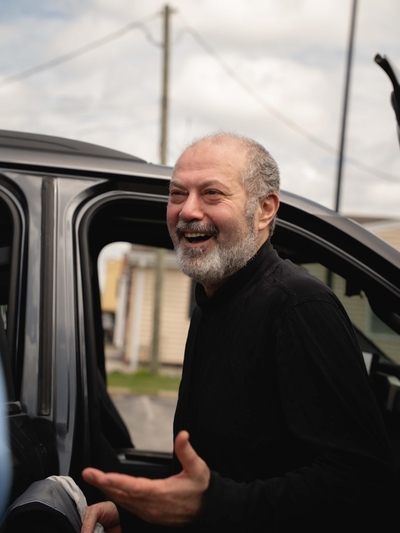 Salah Sarsour being released from immigration detention. (Photo courtesy of Yaseen Najeed)