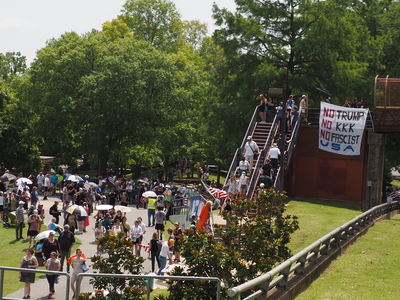 Thousands turn out for Arkansas ‘No Kings’ protests