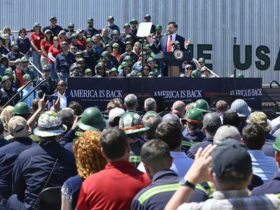 Vice President Vance touts ‘golden age’ of manufacturing in SC steel visit