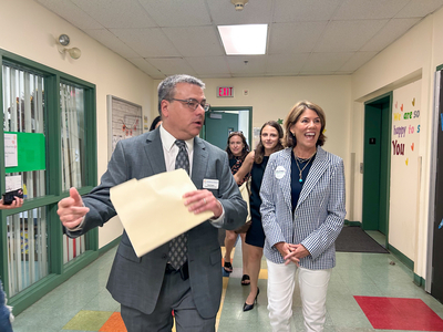 How to bring candidates of different parties together? Take them to a pre-K classroom.