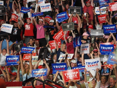 Trump and Vance talk RNC, assassination attempt and manufacturing at Grand Rapids rally