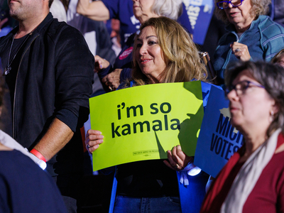 Michelle Obama warns against casting protest votes, says women would be the &lsquo;collateral damage&rsquo;