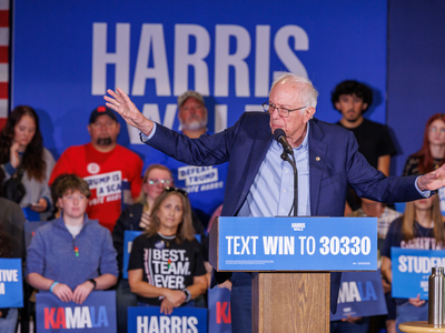 In Saginaw, Sanders decries &lsquo;war&rsquo; against working class, calls Trump a &lsquo;pathological liar&rsquo;