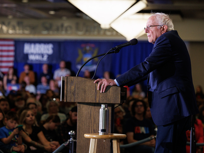 In Saginaw, Sanders decries &lsquo;war&rsquo; against working class, calls Trump a &lsquo;pathological liar&rsquo;