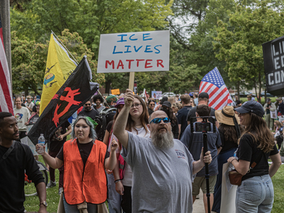 ‘Down with deportations!’ shouted by thousands at Detroit’s Clark Park amid minor confrontations