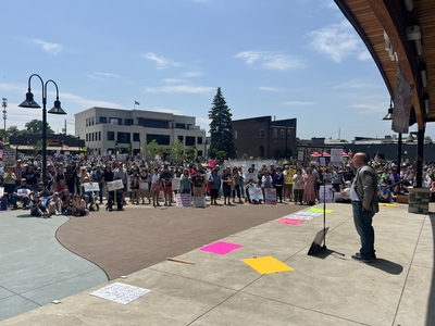Michiganders show up across the state to oppose Trump policies and say ‘No Kings’
