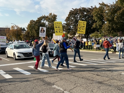 Demonstrators amplify growing fear of Trump autocracy during Michigan-wide No Kings rallies