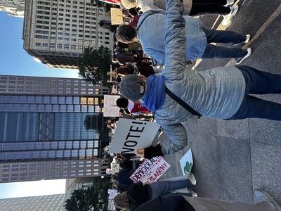 Thousands gather at ‘No Kings’ rallies across Central Ohio urging early voting