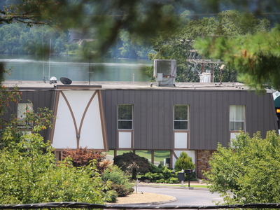 Investigation: 170 US hospitals face major flood risk. Experts say Trump is making it worse.