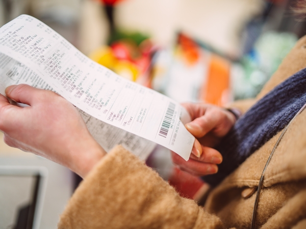 Voters angry over the rising cost of groceries and other items due to tariffs could be expressing their dissatisfaction in the midterm elections, polls show. (Photo by Ming Tang Tung/Getty Images)
