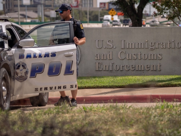 Dallas police revise policy allowing more ICE cooperation after Abbott threatened to cut funding