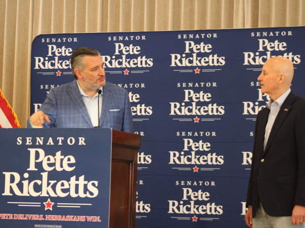 Texas Sen. Ted Cruz campaigns for Ricketts in Nebraska