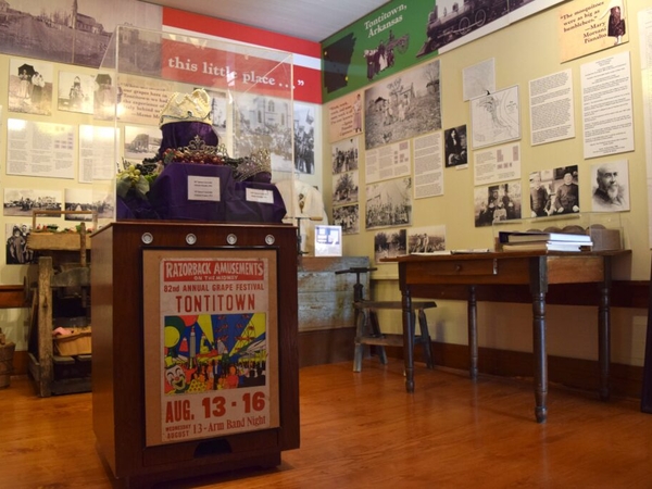 An Arkansas community founded by Italian immigrants becomes a flashpoint over ICE