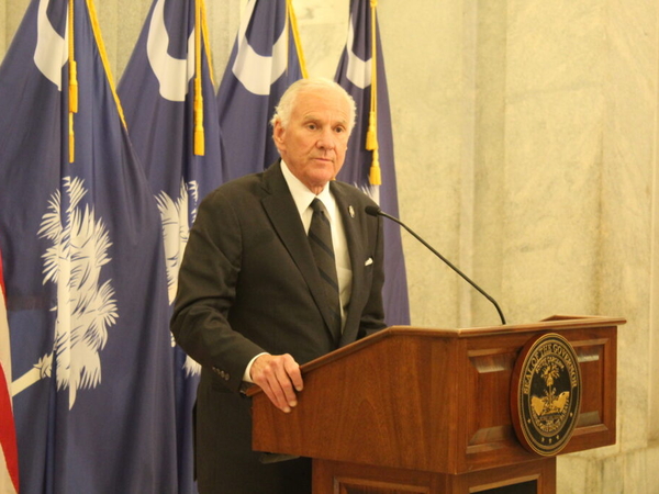 SC governor vetoes delay on paying agency overruns at Scout Motors site