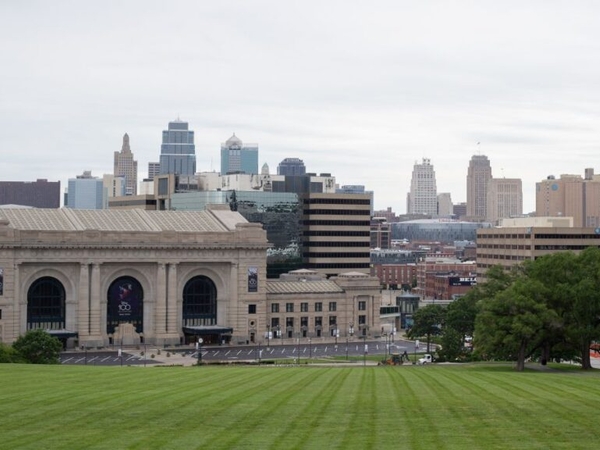 Missouri revives tax incentive that could aid Royals stadium, Kansas City riverfront projects