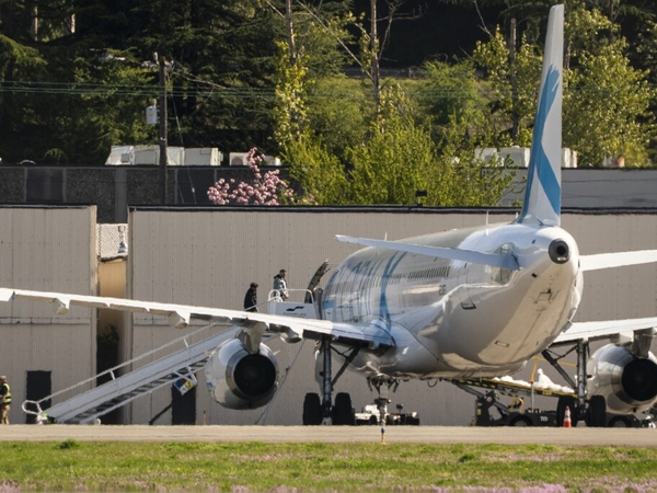 ICE deportation flights surge at Ohio’s Akron-Canton Airport as unpaid landing fees mount