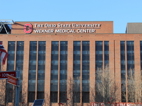 Les Wexner stepping down as chair of Ohio State University Wexner Medical Center Board