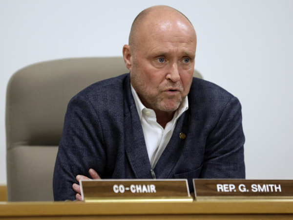 ‘Up to voters of his district:’ Oregon lawmakers mostly silent on Rep. Greg Smith ethics violations