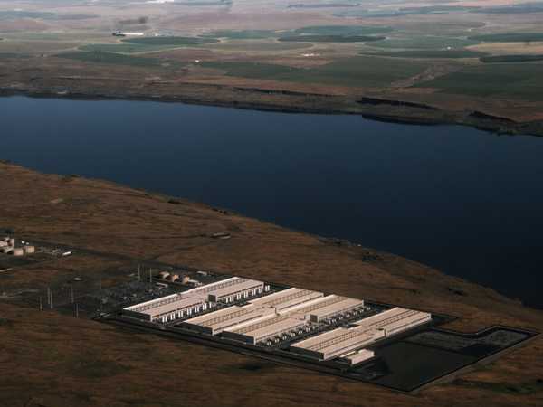 Democratic lawmakers propose three-year moratorium on new large data centers in Oregon