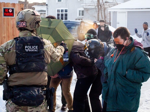 Pa. lawmaker moves to ban warrantless civil immigration arrests near state buildings