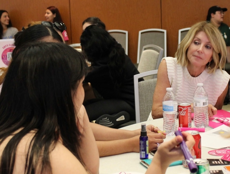 DakotaRei Frausto, left, speaks with former Texas state Sen. Wendy Davis at the Planned Parenthood Advocates of Texas “Students for Reproductive Freedom Summit.” (Courtesy of DakotaRei Frausto)