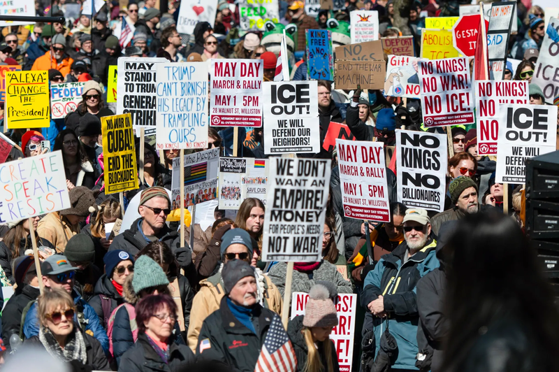 Thousands of demonstrators gather in City Hall Park for a No Kings rally in Burlington on March 28. (Photo by Glenn Russell/VTDigger)