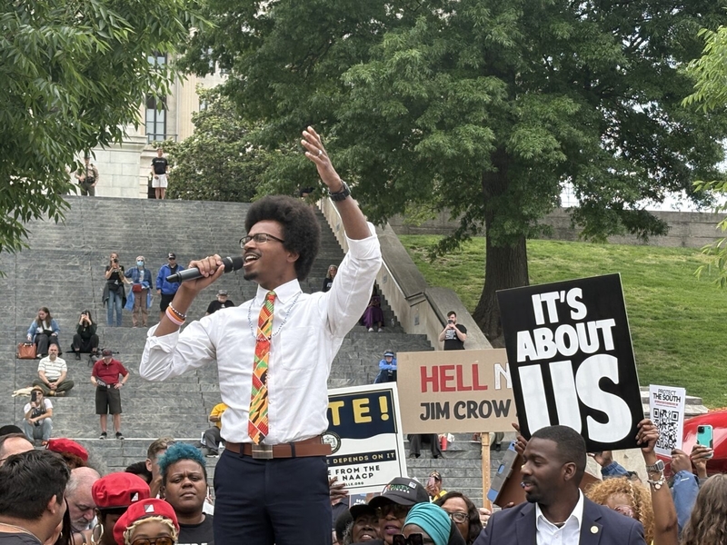 Tennessee State Rep. Justin Pearson, a Memphis Democrat, speaks to a crowd of protesters on May 5, 2026, the first day of a special legislative session called by Gov. Bill Lee to redraw Tennessee’s Congressional districts. (Photo: Cassandra Stephenson/Tennessee Lookout)