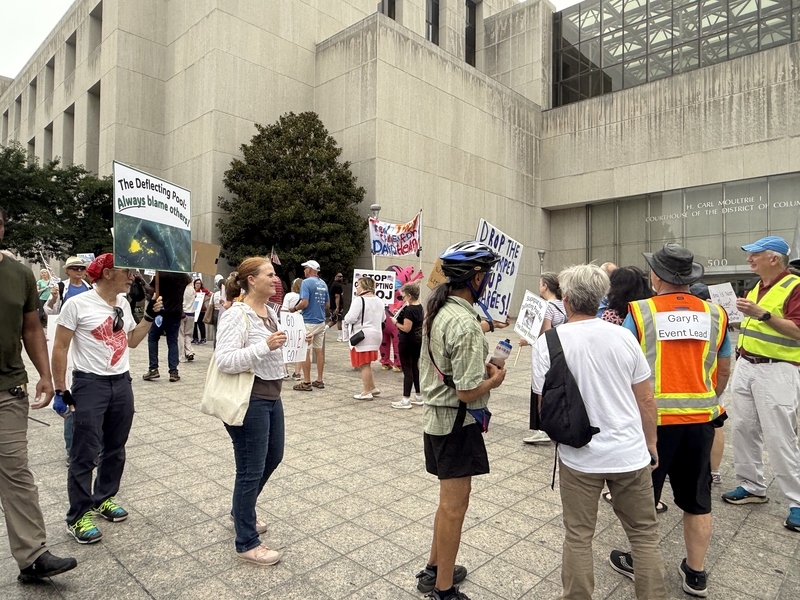 Protesters rally outside the Moultrie Courthouse in Washington, D.C., in support of David C. Hearn ahead of his hearing on July 9, 2026, on charges of felony destruction of property in connection with the Lincoln Memorlal Reflecting Pool. (Photo by Jennifer Shutt/States Newsroom)