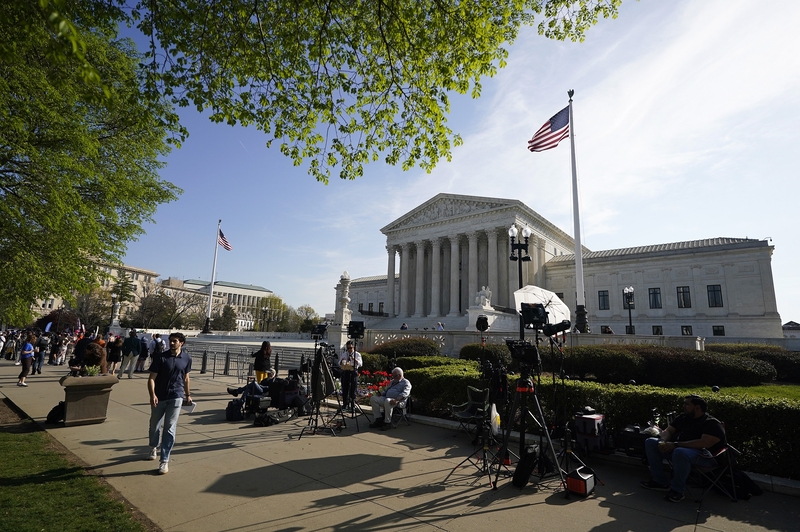 Members of the media set up outside the U.S. Supreme Court ahead of U.S. President Donald Trump's expected arrival on April 1, 2026 in Washington, D.C. The Supreme Court was hearing oral arguments to determine if Trump's executive order ending birthright citizenship is constitutional. (Photo by Al Drago/Getty Images)