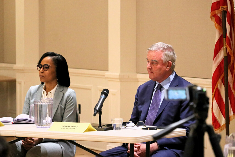 Trone, Alsobrooks vie for support from high-turnout senior living community