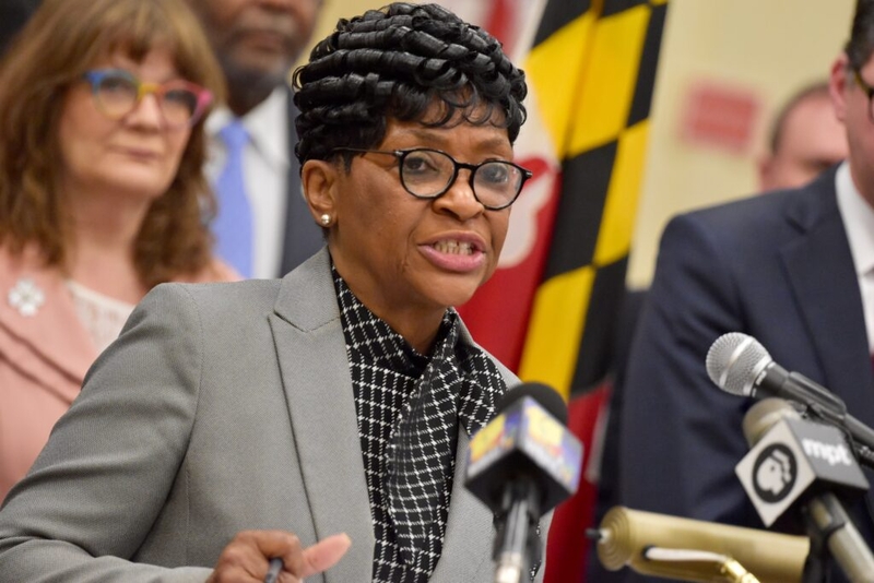 Jones to step down, ending historic era as House Speaker
