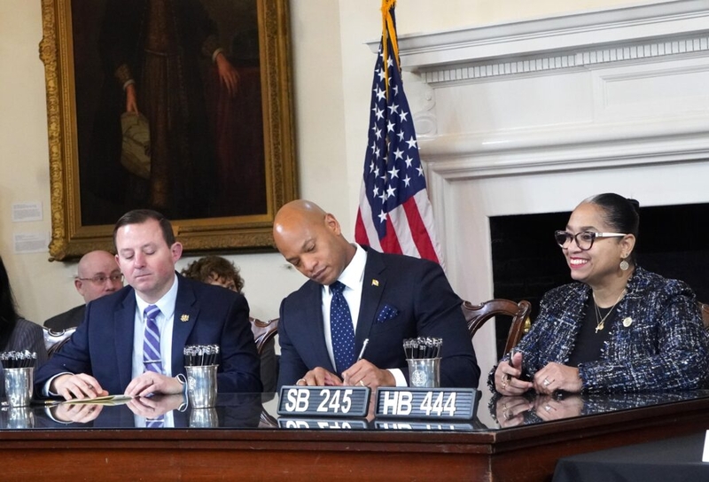 Moore signs bills banning agreements between local police, federal immigration agencies