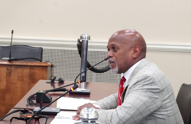 House panel appears to back bill easing limits on lawmakers holding second jobs
