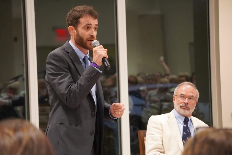 In heated debate, Harris-Schwartz clash over diesel, agree on redistricting