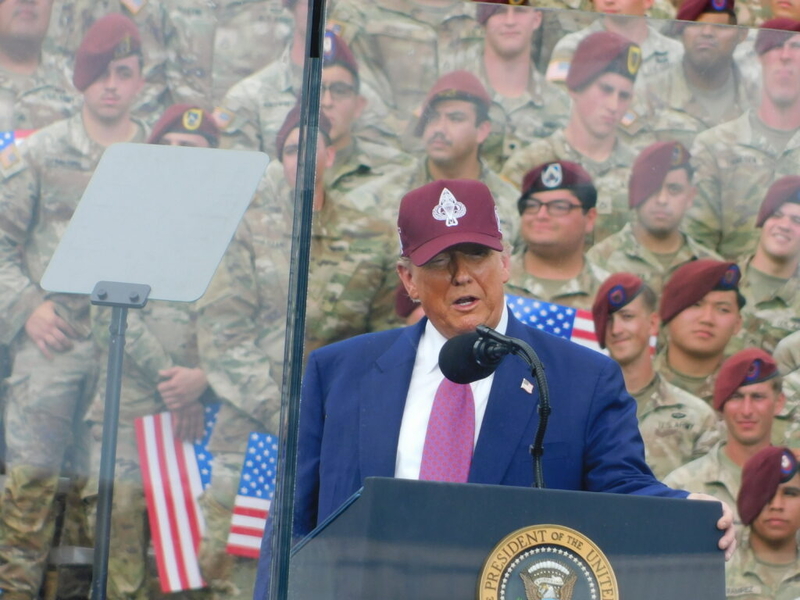 President Trump vows to restore confederate generals’ names to military bases