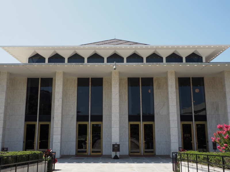 Ethics advocates say state lawmakers should bear responsibility for political junkets