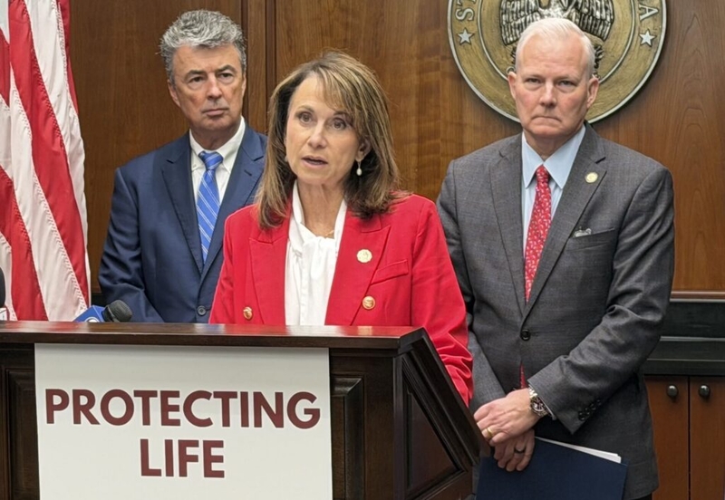 Republican AGs sue abortion ‘shield law’ states in U.S. Supreme Court