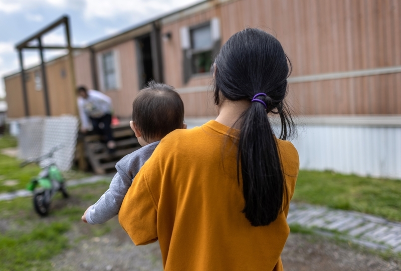 Mixed-status immigrant households expected to lose benefits under new public charge rule