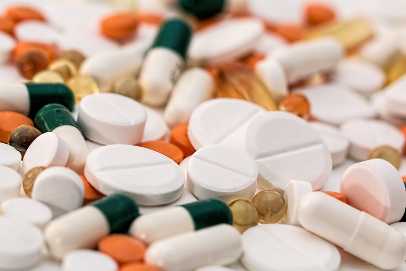Gov. DeSantis and Trump claim they’ll import cheaper Canadian prescription drugs to Florida