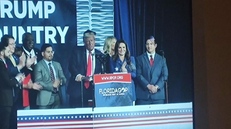In 80 minutes, Trump trots out FL lawmakers who dumped DeSantis; bashes Biden, mocks others