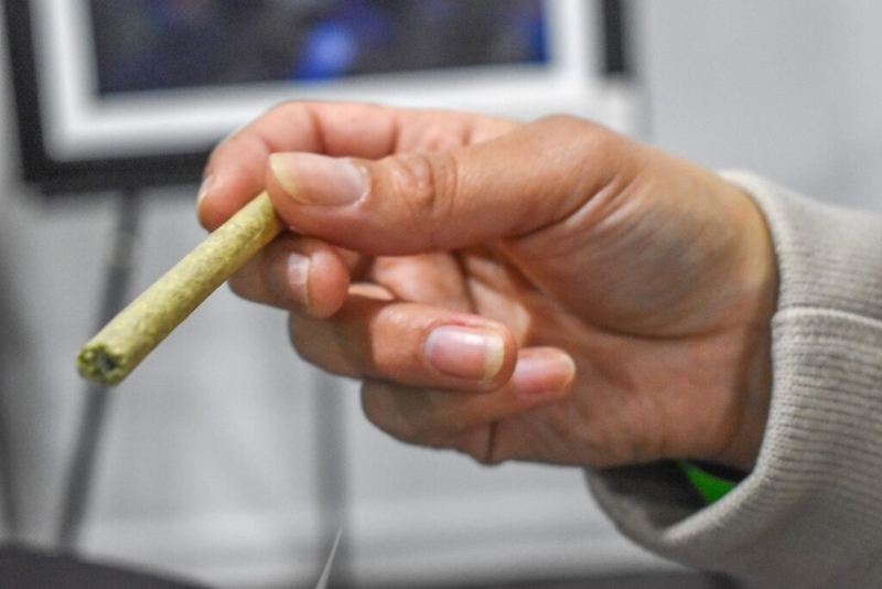 Smoking marijuana in public places banned under bill moving in Florida Senate