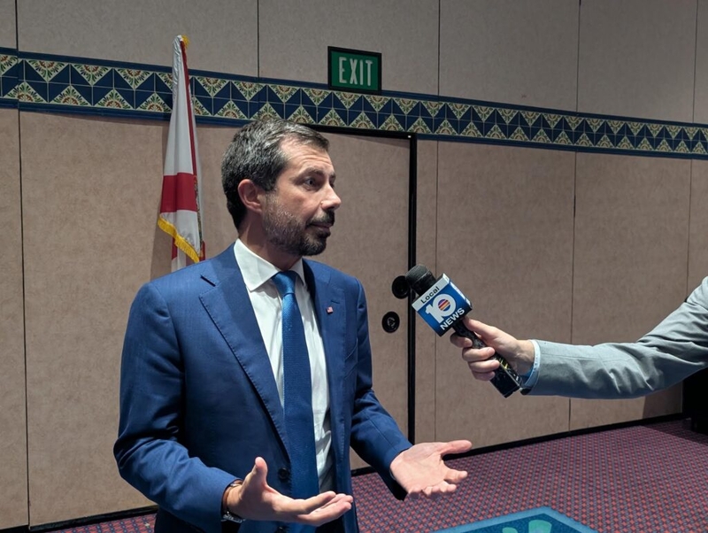 At Leadership Blue, Pete Buttigieg says Florida Democrats can compete and win this November