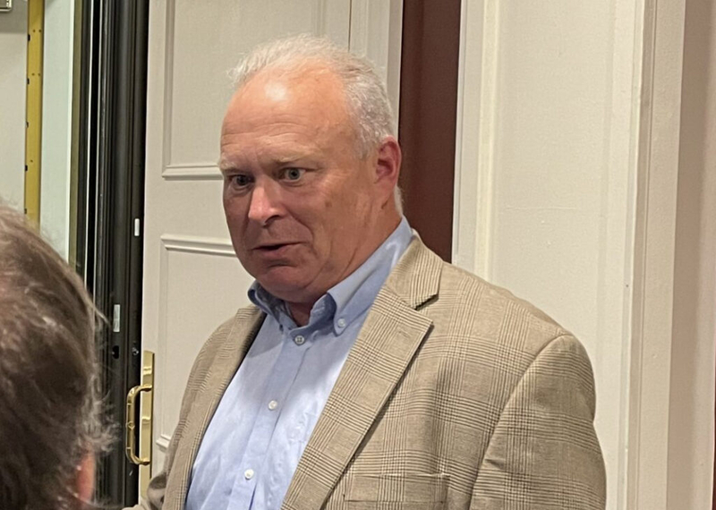 Washington GOP sticks with conservative lawmaker as state party leader