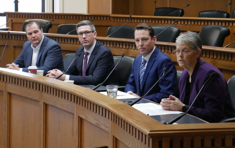 Ballot initiatives cast shadow over Washington legislative session